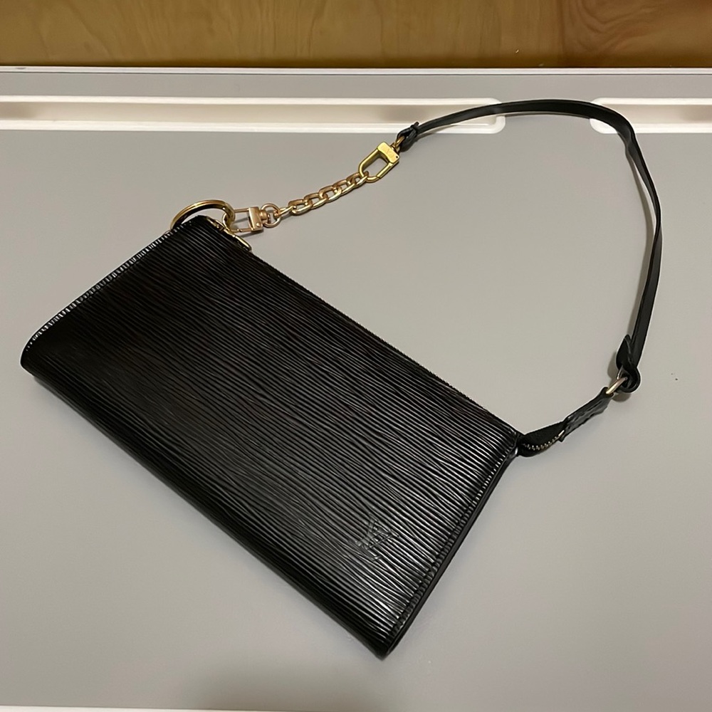 Louis Vuitton Epi Leather Pouchette